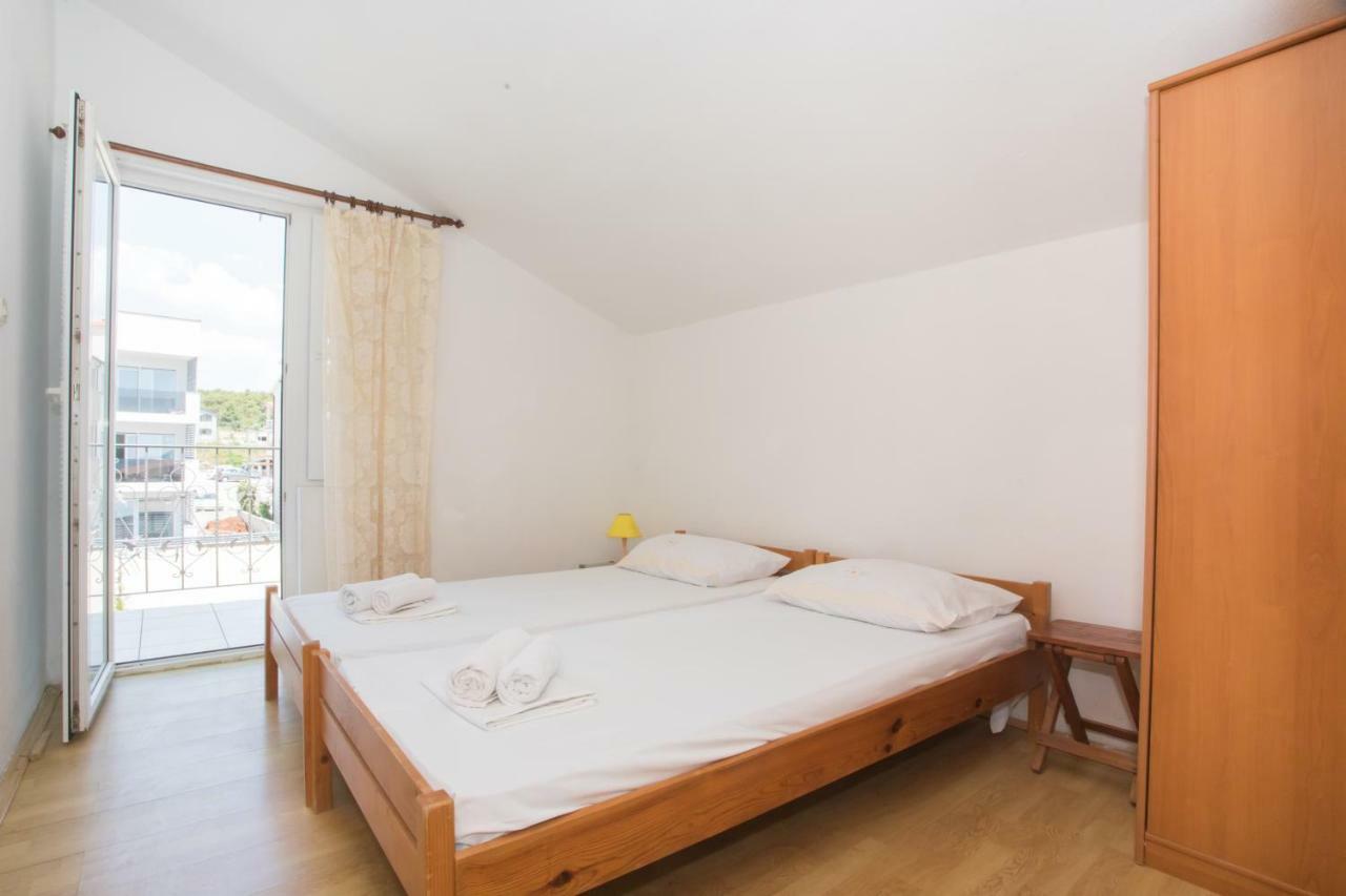 Apartmani Jarak Рогозница Экстерьер фото