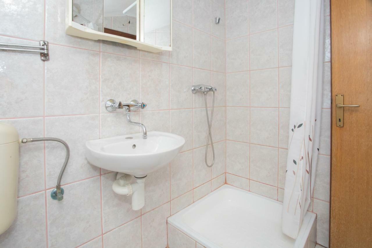 Apartmani Jarak Рогозница Экстерьер фото
